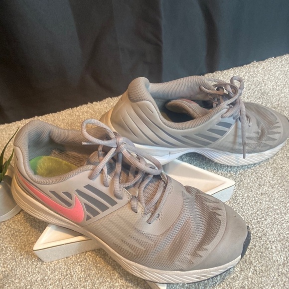 Nike Star Runner Mesh Sneakers 💕 - Picture 2 of 9